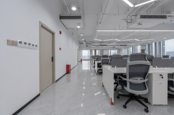 辦公室裝修中的＂健康照明＂設(shè)計：保護(hù)視力提